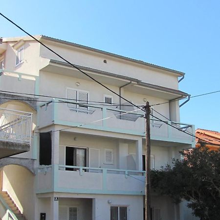 Apartments Mike Novalja Exterior photo